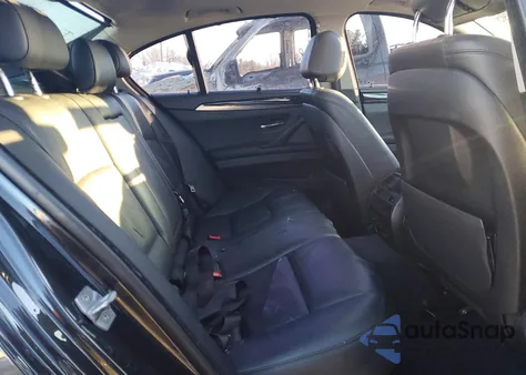 2016 BMW 535 Xi z USA, uszkodzony, nr VIN WBA5B3C56GG255940